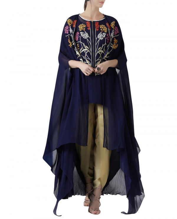 embroidered-cape-set